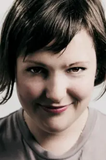 Josie Long como: Ela mesma