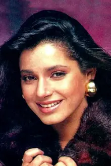 Neelam Kothari como: Jaya Srivastav