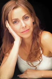 Sofia Grillo como: Maria do Carmo Nogueira