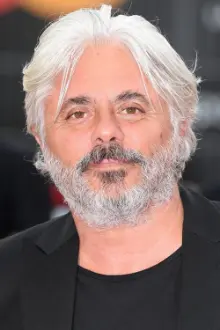 Dino Abbrescia como: Carlo Valli