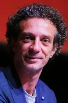 Salvatore Ficarra como: Tommaso Scavuzzo