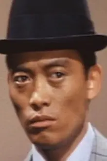 Kazuo Suzuki como: 