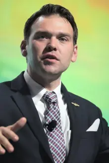 Jack Posobiec como: Ele mesmo