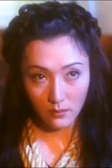 Yolinda Yan Choh-Sin como: Yim Ping
