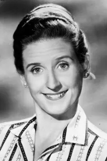 Ann B. Davis como: Alice Nelson