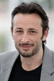 Michaël Cohen como: Adrien de Volnay