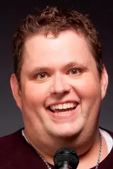 Ralphie May como: Host