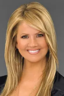 Nancy O'Dell como: Host