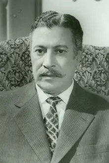 Emad Hamdy como: Sherif Radwan Bassiouni