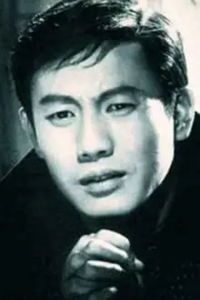 Raizō Ichikawa como: Jiro Shiina