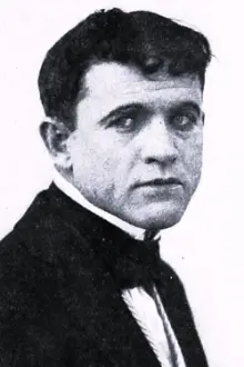 Elmer Booth como: The Husband