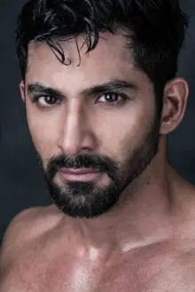 Vivan Bhatena como: Ashish