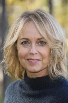 Annika Andersson como: Evy Karlsson