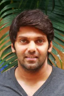 Arya como: Kadamban