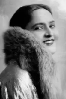 Hermine Sterler como: Frau Konsul Jensen