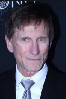 Bill Oberst Jr. como: Raymond Banks