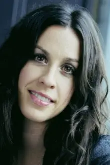 Alanis Morissette como: Marisa Damia