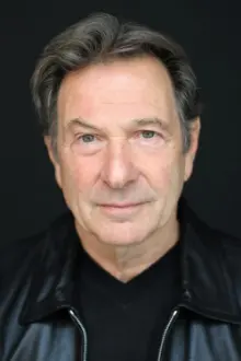 Michael Brandon como: Frank Pescadero