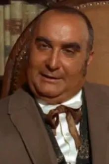 Gianni Rizzo como: Giorgiakis