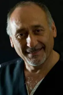 Vincenzo Merolla como: Custode istituto professionale