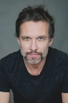 Yann Sundberg como: Nicolas Frémont