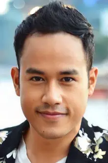 Suwinit Panjamawat como: Young Jan Dara