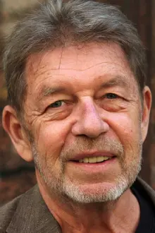 Pete Hamill como: 