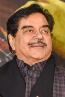 Shatrughan Sinha como: Mangal R. Pandey