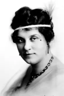 Blanche Payson como: Blanche - Oscar's Wife