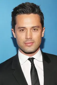 Stephen Colletti como: Josh