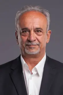 Sadi Tekelioglu como: Aicha's Father