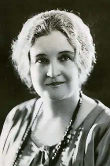 Mary Carr como: Aunt Emily