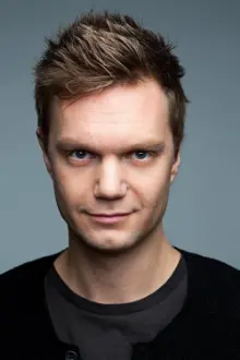 Johan Hallström como: Niklas