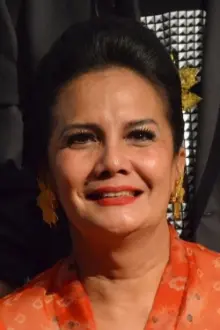 Christine Hakim como: Gubernur Jawa Tengah