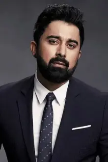 Rannvijay Singha como: Heera Singh