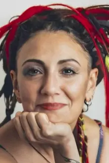 Özlem Tekin como: Özlem