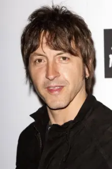 Gem Archer como: Ele mesmo