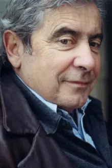 Gérard Lauzier como: Antonio