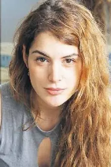 Yasemin Kozanoğlu como: Ela
