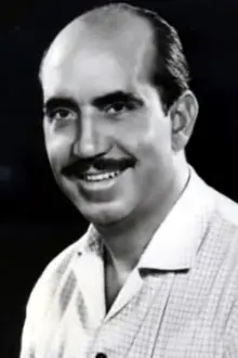 Antonio Ferrandis como: Don Gregorio Minglanillas, presidente de la SANA