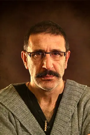 Cem Özer