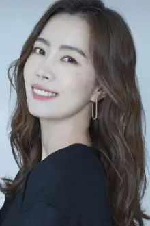 Kim Yu-mi como: Oh Ji-eun
