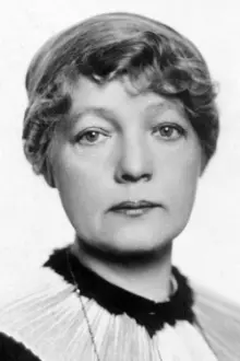 Hilda Borgström como: Mother Holmstrand