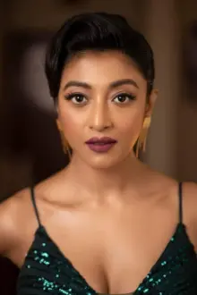 Paoli Dam como: Indrani Roy