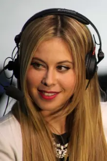 Tara Lipinski como: Host