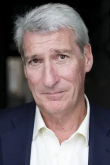 Jeremy Paxman como: Presenter