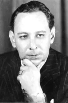 Agustín Isunza como: José Flores