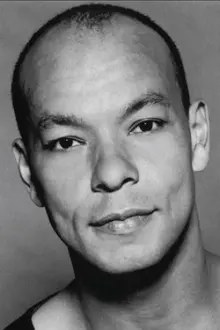 Roland Gift como: 