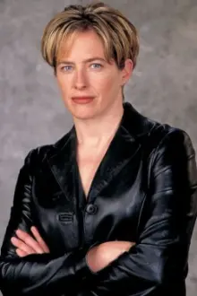 Julie Stewart como: Rosa