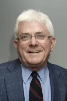 Phil Donahue como: 